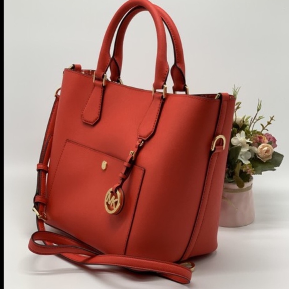 Michael Kors Greenwich Large Grab Tote - Picture 4 of 13
